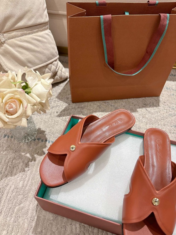 2025 Slippers LP Brown Leather Slippers LY00270