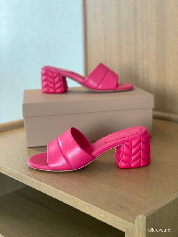 2025 Women Gianvito Rossi Pink Leather Slippers