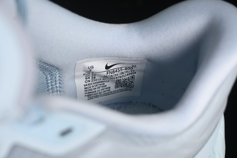Nike Zoom Fly 6 Ultra-Lightweight Responsive Running Shoes with Carbon Fiber Plate - FN8455-400