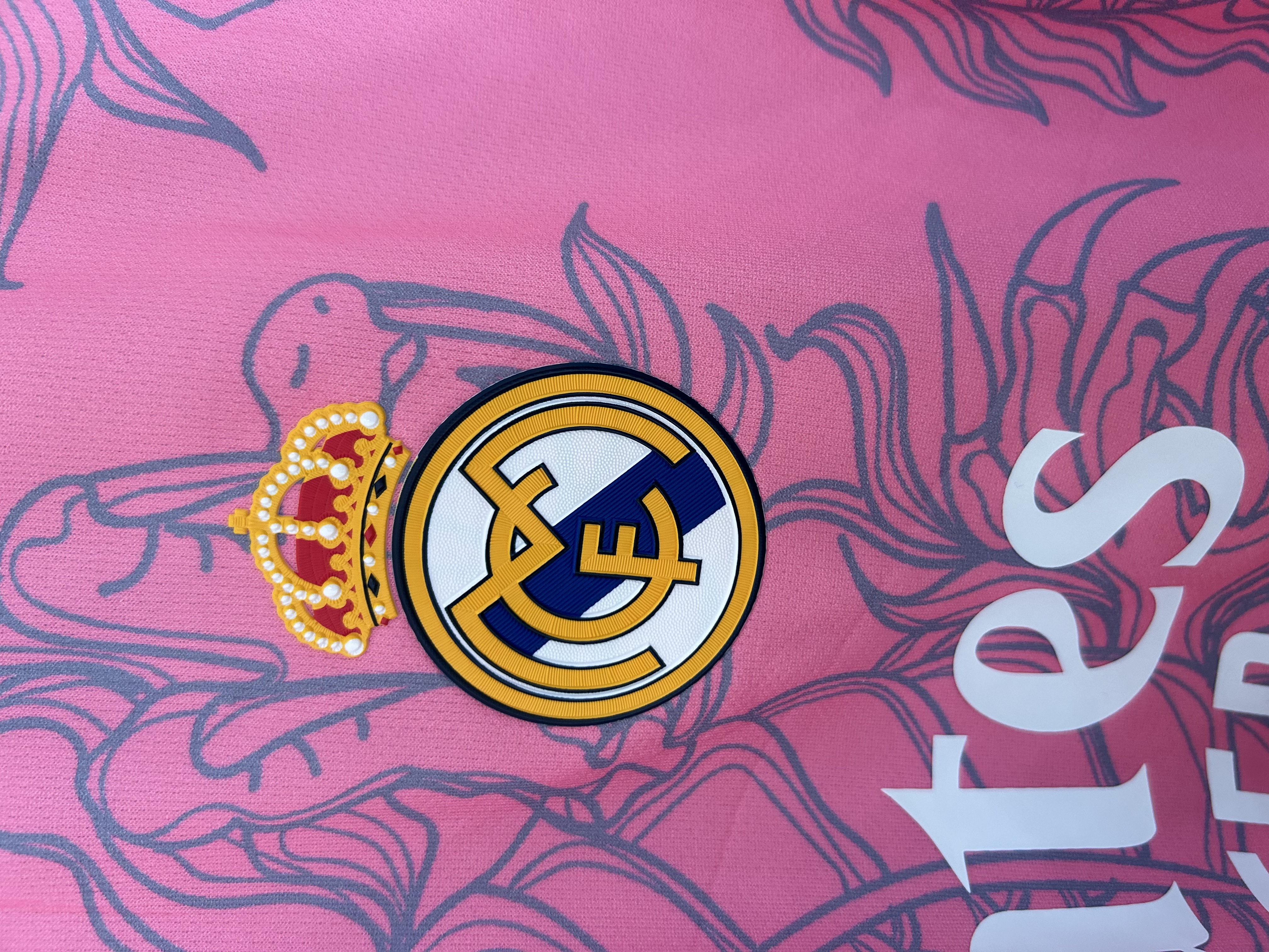 25/26 Real Madrid Pink Dragon Special Jersey
