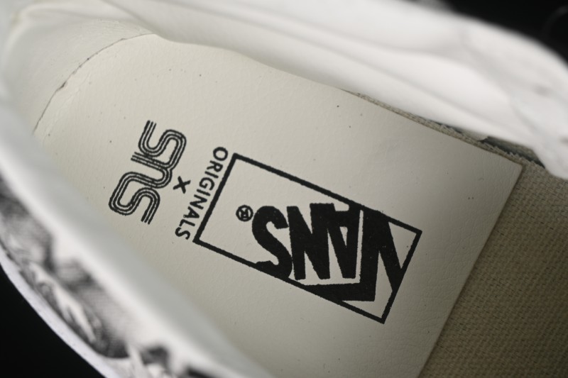 Vans Sk8-Mid Classic Skate Shoes - VN0A347UVGD