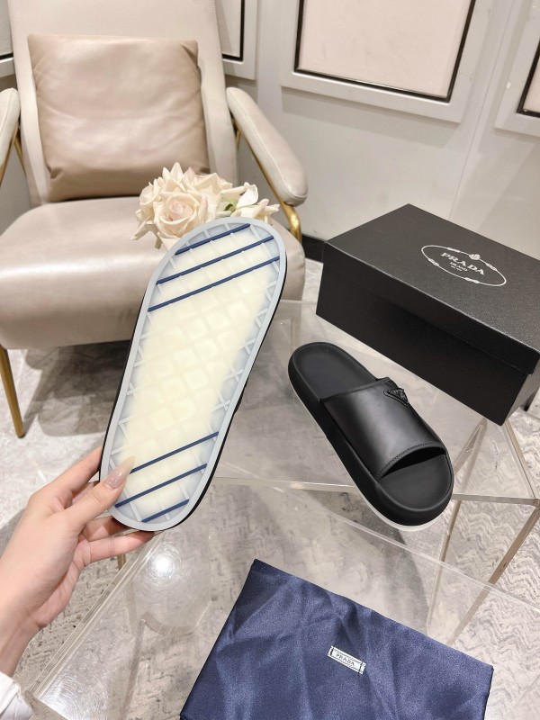 2025 Men Prada Black Leather Slippers KFY00220