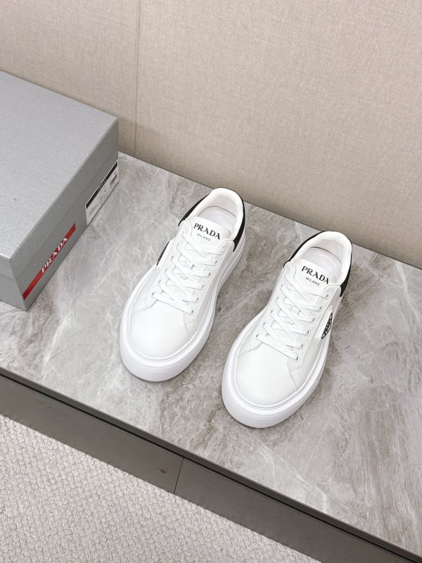 2025 Unisex Prada White Black Calfskin Leather Sneakers KFY00290