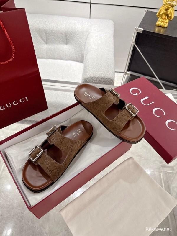 2025 Unisex Gucci Brown Leather Slippers Double G Embossed AS00240