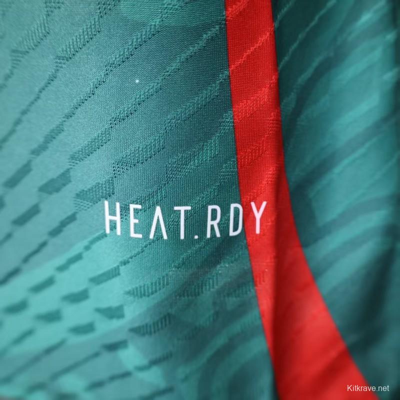 layer Version 2025 Mexico Green with Aztec Serpent Pattern Jersey