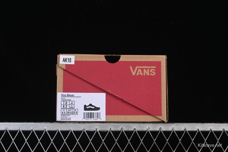 Vans Knu Skool Low-Top Suede Skate Shoes - VN0009QCBMA