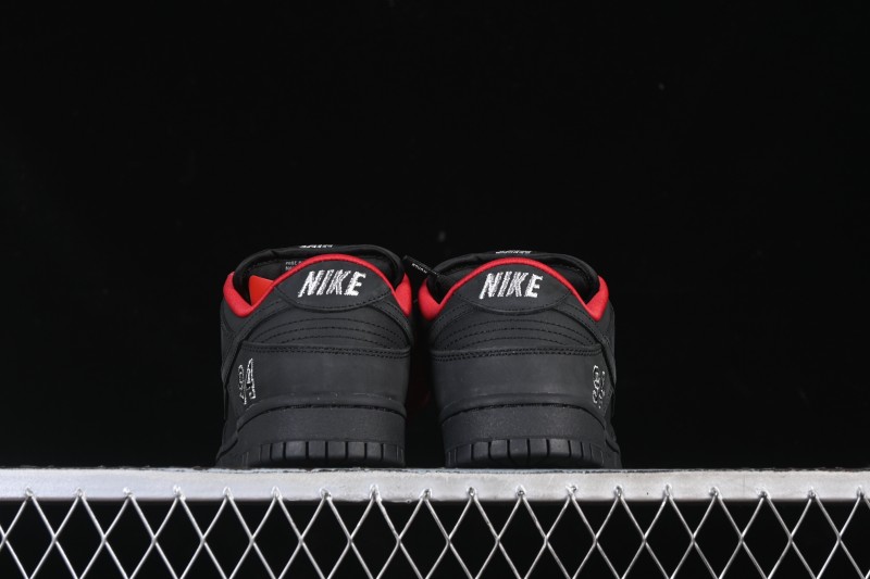 Nike Supreme x Nike SB Dunk Low Ocean Fog Limited Edition Black Warrior Low Top Casual Skate Shoes - HQ8487-001