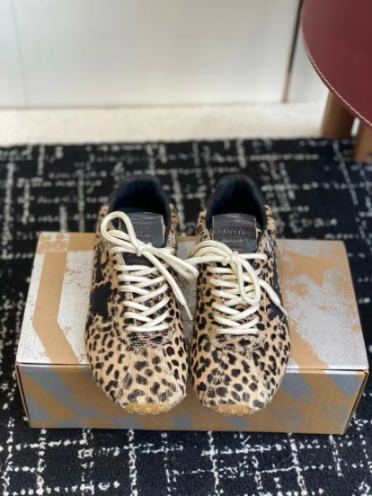 GGDB GGDBdb Casual Distressed Two-Way Wear Sneakers - KFY00250