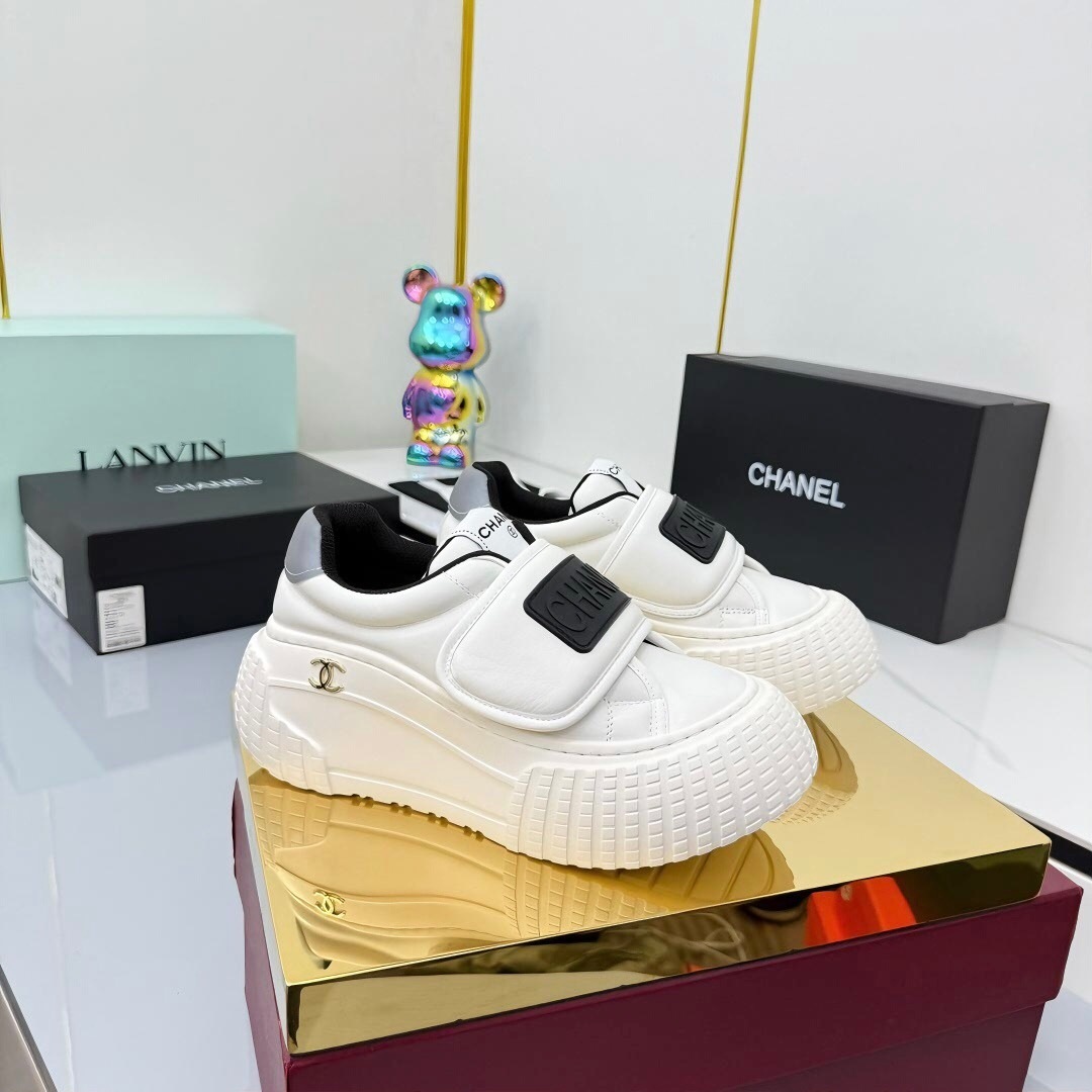 Chanel 2025/SS Panda Loafers Casual Sneakers - LY00330