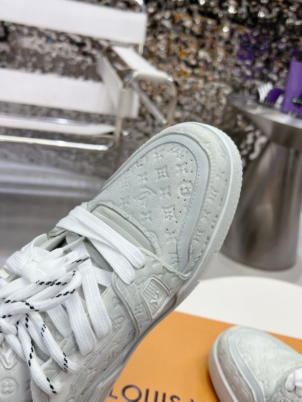 LV LV Trainer Basketball Series Washed Canvas Sneakers - LY00430