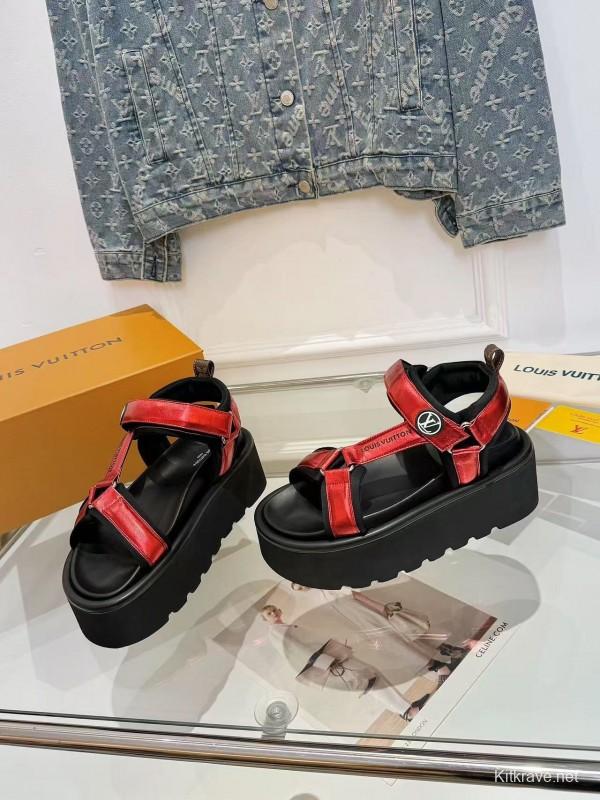 LV 2025/SS Latest High-End Fashion Versatile Sandals with Thick Sole Heightening and Slimming Effect - LY00