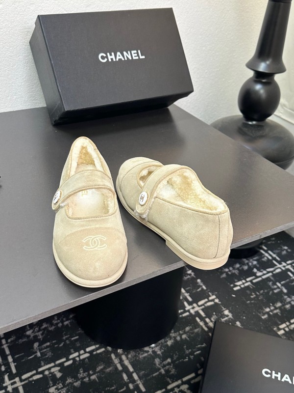 Chanel 2025 SS French Mary Jane Flat Shoes with Fur Trim - KFY00300