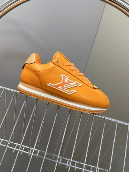 Louis Vuitton 2025 SS Pharrell Williams Collaboration Thick Sole Sneakers Retro Running Shoes - KFY00380/KFY00390