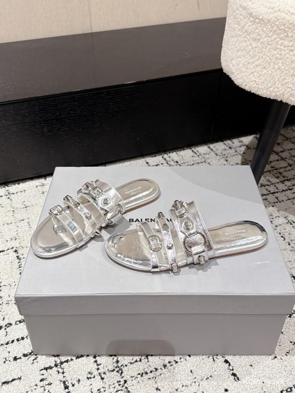 Balenciaga Cagole Metal Studs Sandals Series - KFY00260