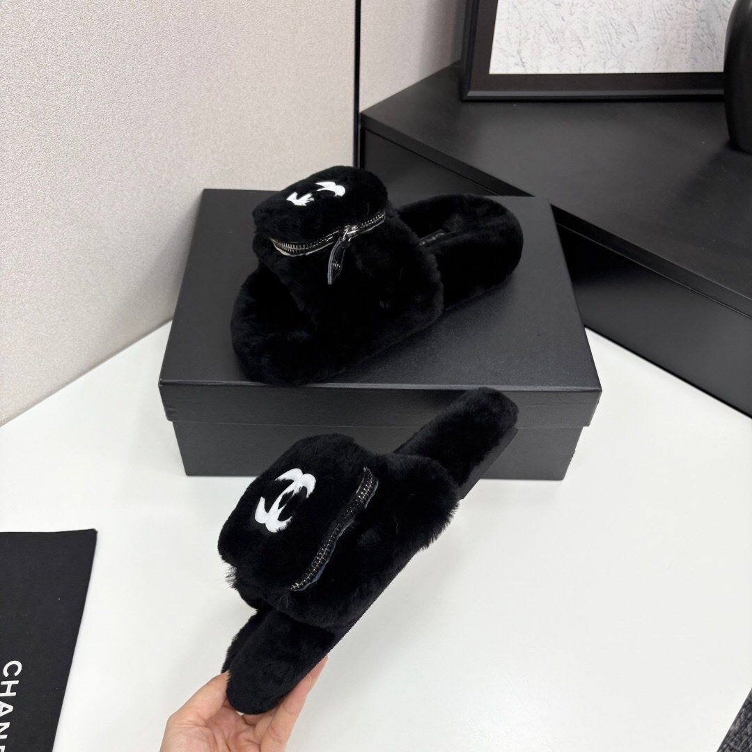 Chanel 2025 SS New Color Fur Slippers - LY00270