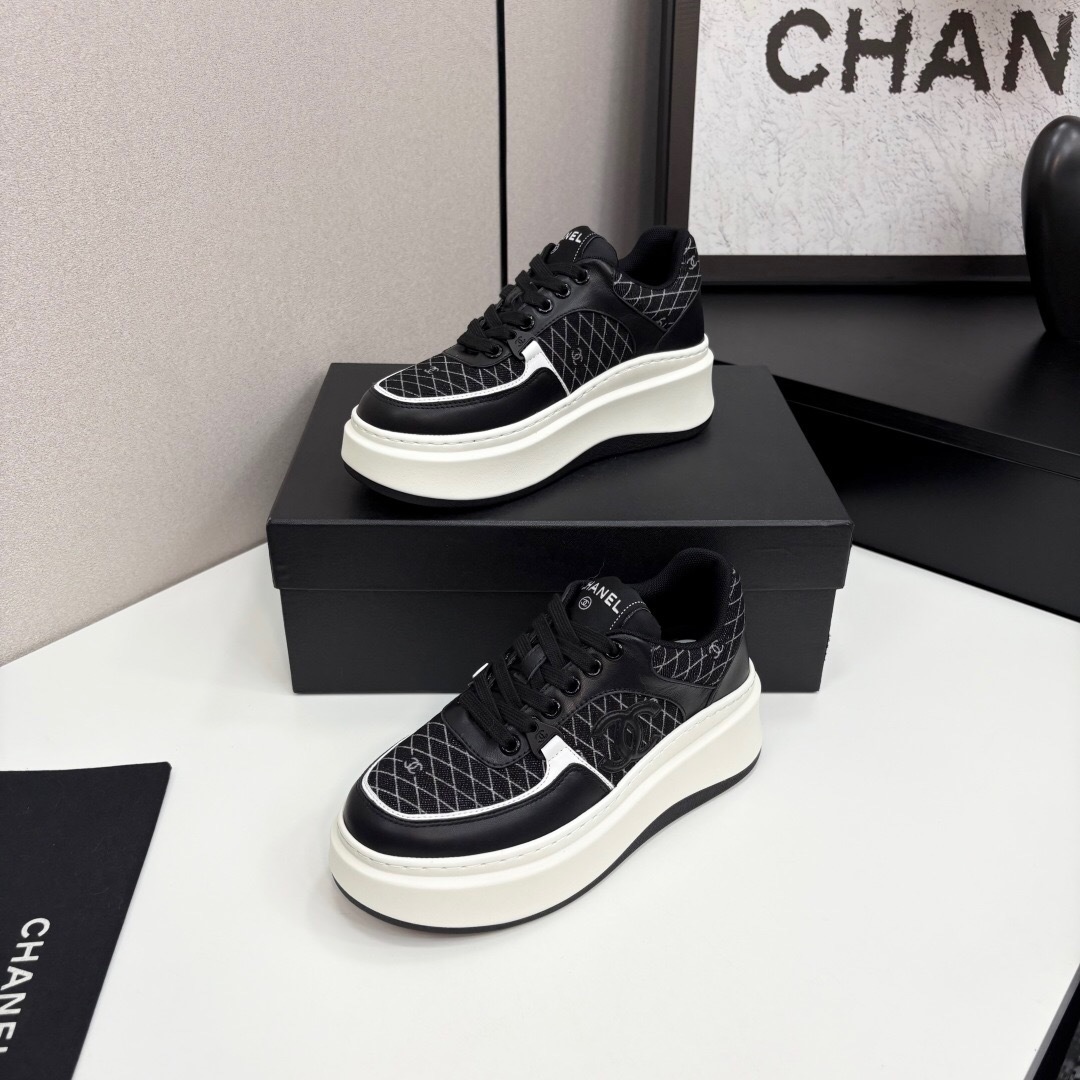 Chanel 2025 SS Panda Casual Sneakers - LY00340