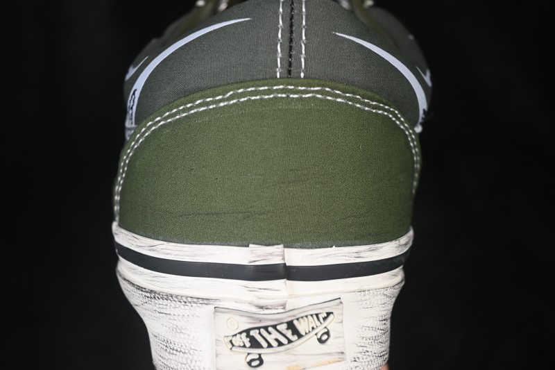 Vans Old Skool Flame Series Low-Top Casual Skate Shoes with Suede and Canvas Upper - VN000D9RGRK