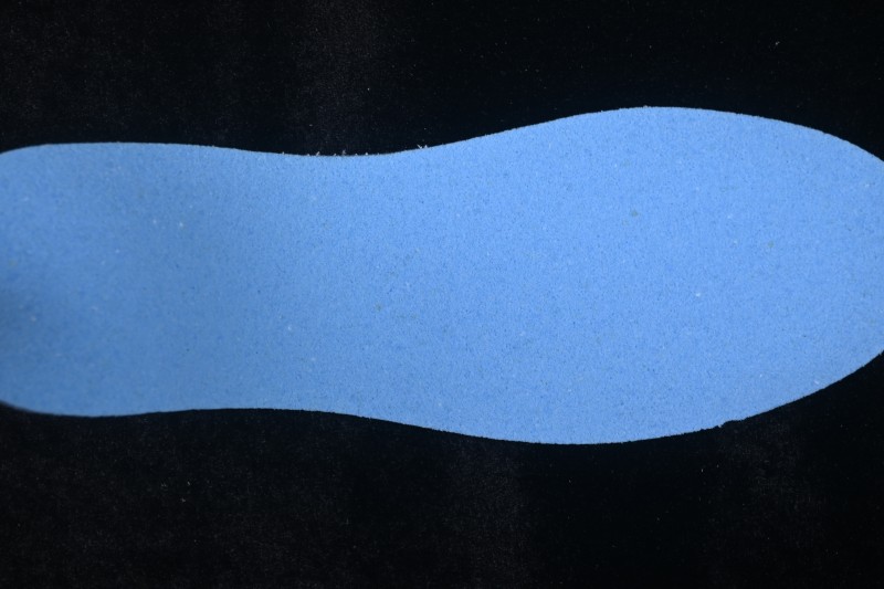 Adidas Originals Bermuda Low-Top Skateboarding Shoes with Non-Slip and Lightweight Design - CQ2782