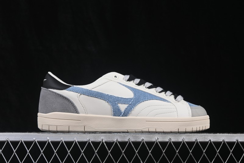 Mizuno CT Club Retro Casual Low-Top Skate Shoes with Breathable Comfort - D1GH261002