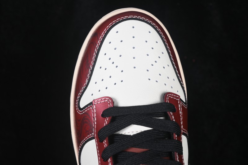 Nike SB Dunk Low Skateboarding Shoes with Cushioned Collar - WR0508-186