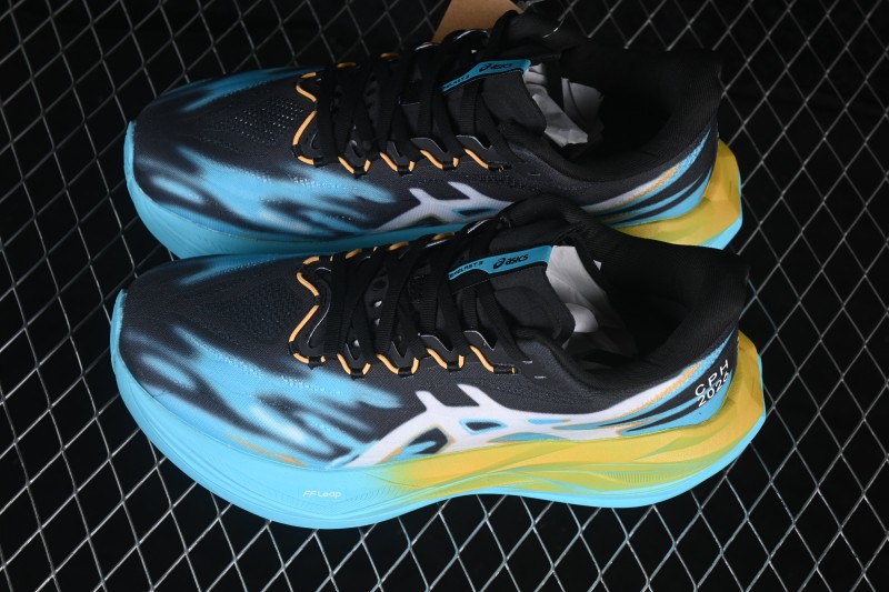 Asics Superblast 3 Comfortable Breathable Running Shoes - 1013A231-020
