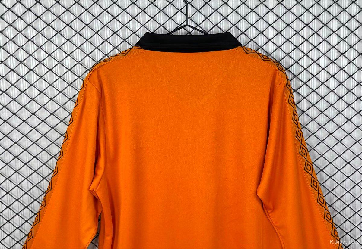 Retro 80/81 Wolverhampton Wanderers Home Long Sleeve Jersey