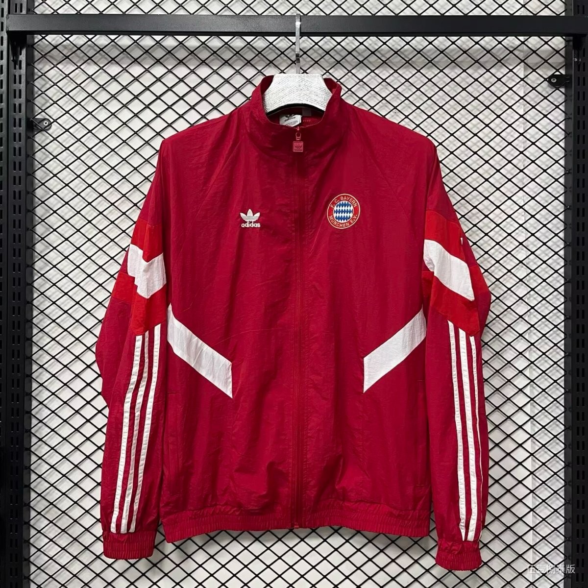 25/26 Bayern Munich Red Full Zipper Windbreaker