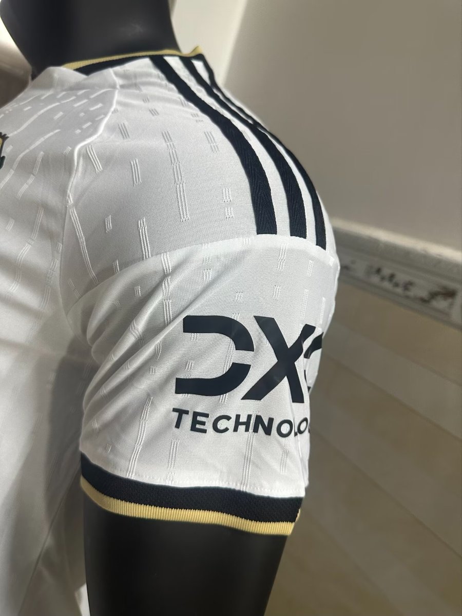 Player Version 26/27 Manchester United White with Gold Trim Away Jersey